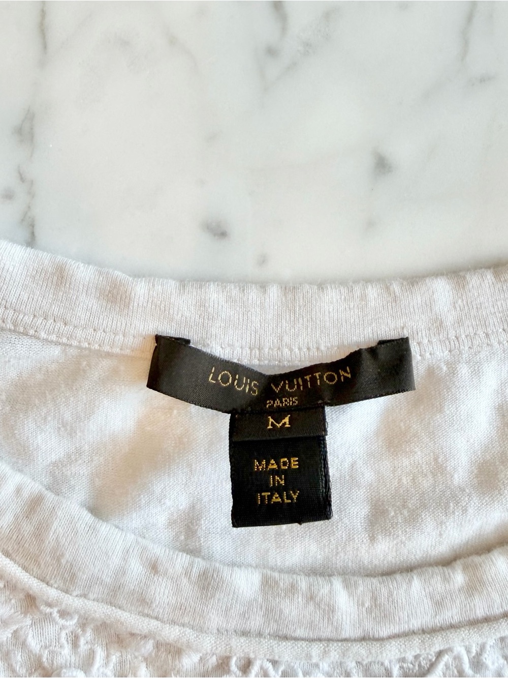 Preowned Authentic Louis Vuitton White Textured Short-Sleeve Top Size Medium - Picture 5 of 6